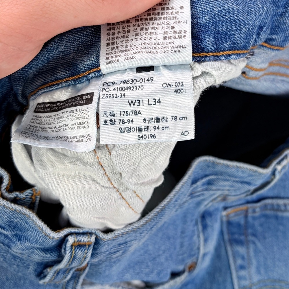 Levis 501 93 Straight Leg Jeans Mens W31 L34 Blue Distressed 79830-0149 - Picture 5 of 10